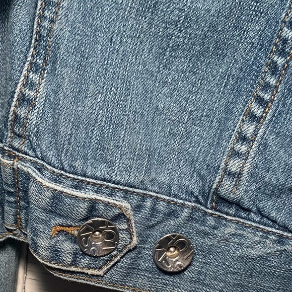 Hot Kiss Jean Jacket light wash size M - Picture 8 of 13